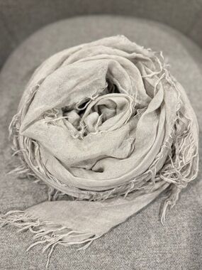 CHAN LUU Cashmere & Silk Scarf in Light Grey